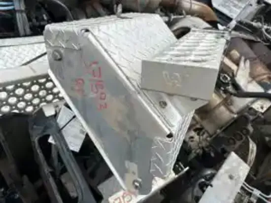 Picture of 2020 Western Star 4900 FA Battery Box Cover