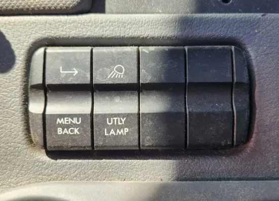 Picture of (Used) 2017 Freightliner Cascadia 125, MISCELLANEOUS DASH SWITCHES