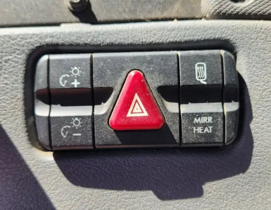 Picture of (Used) 2017 Freightliner Cascadia 125, MISCELLANEOUS DASH SWITCHES
