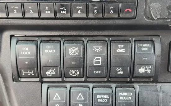 Picture of (Used) 2022 International LT625, MISCELLANEOUS DASH SWITCHES