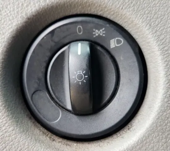 Picture of (Used) 2019 Freightliner Cascadia 116 Day Cab, MISCELLANEOUS DASH SWITCHES