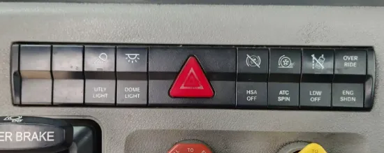 Picture of (Used) 2019 Freightliner Cascadia 116 Day Cab, MISCELLANEOUS DASH SWITCHES