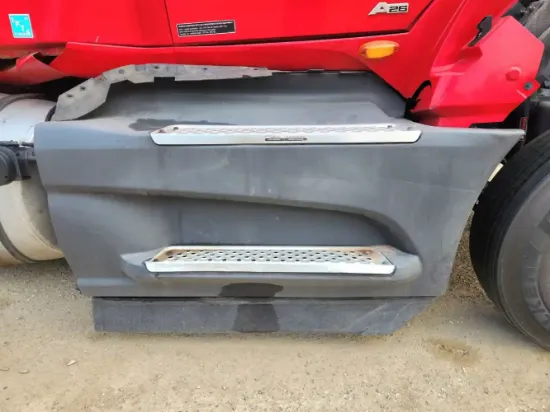 Picture of (Used) 2022 International LT625, TANK FAIRINGS