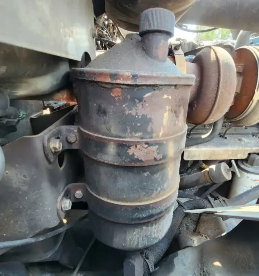Picture of (Used) 2005 Mack CV713 Granite, POWER STEERING RESERVOIR