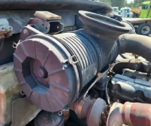Picture of (Used) 2005 Mack CV713 Granite, AIR CLEANER