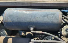 Picture of (Used) 2005 Mack CV713 Granite, AIR TANK (3)