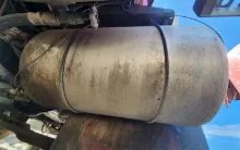 Picture of (Used) 2005 Mack CV713 Granite, AIR TANK (2)