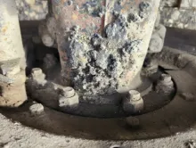 Picture of (Used) 2005 Mack CV713 Granite, FRONT DIFFERENTIAL HUBS