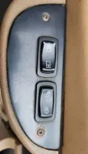Picture of (Used) 2005 Mack CV713 Granite, DOOR ELECTRIC SWITCH