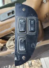Picture of (Used) 2005 Mack CV713 Granite, DOOR ELECTRIC SWITCH
