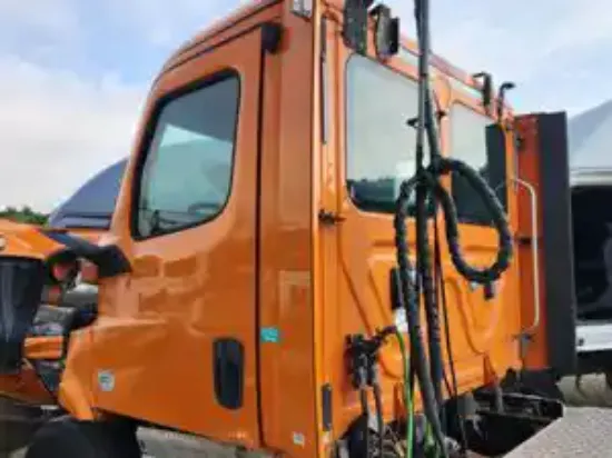 Picture of 2019 Freightliner Cascadia 116 Day Cab Cab